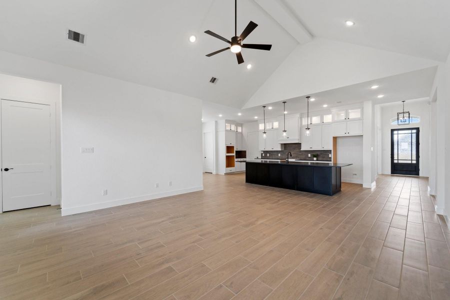 Spacious, unfurnished interior of a new home in Brookewater, Rosenberg (Image 24). Spacious, unfurnished interior of a new home in Brookewater, Rosenberg (Image 24).