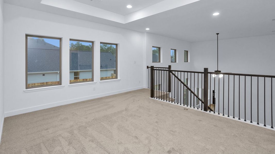 Spacious, unfurnished interior of a new home in Woodhavyn 40', Magnolia (Image 17).