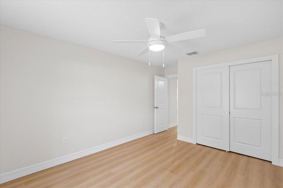 Spacious, unfurnished interior of a new home in , Citrus Springs (Image 19).