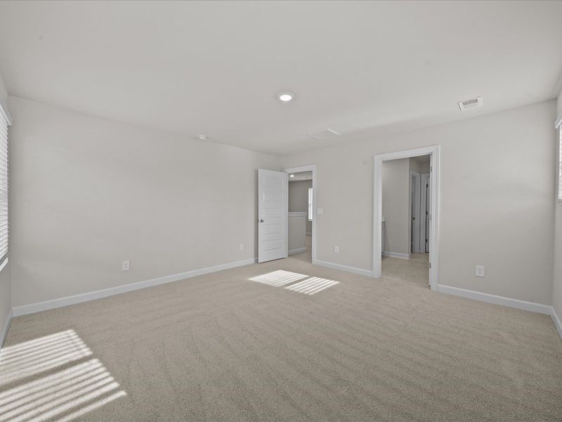 Spacious, unfurnished interior of a new home in Cedar Shoals – Heritage Collection, Piedmont (Image 16).