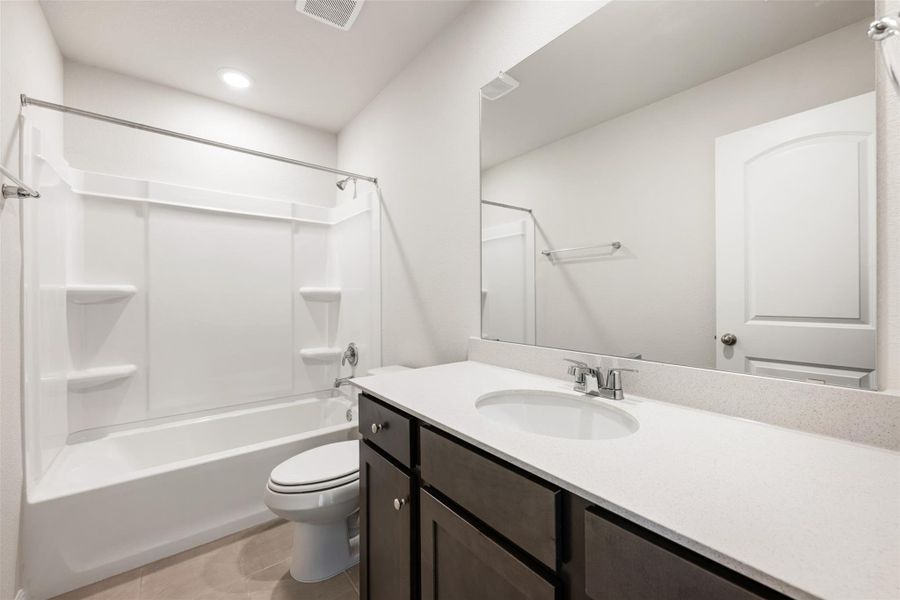 Representative images and renderings are for illustrative purposes. Actual structural options and design finishes of home may vary. Representative images and renderings are for illustrative purposes. Actual structural options and design finishes of home may vary.