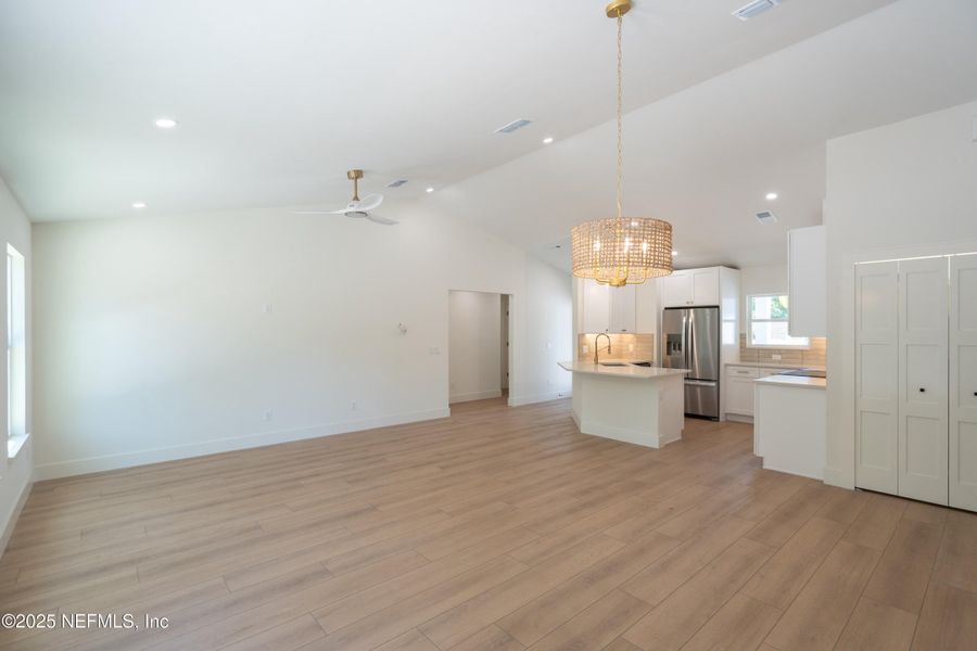 Spacious, unfurnished interior of a new home in , St. Augustine (Image 22).