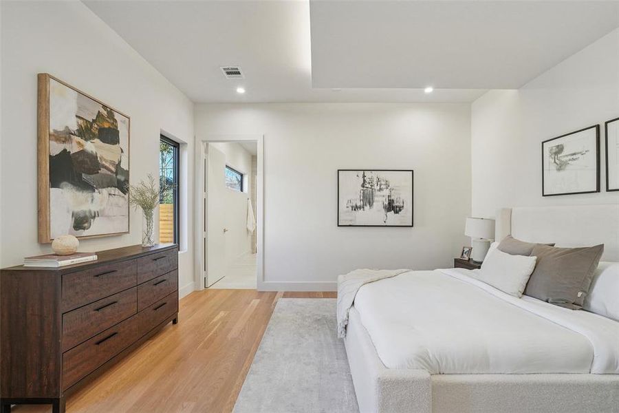 Furnished interior view inside a new home in , Dallas (Image 14). Furnished interior view inside a new home in , Dallas (Image 14).