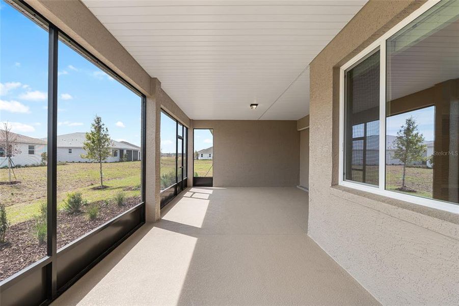 Exterior details and patio area of a home in , Ocala (Image 4).