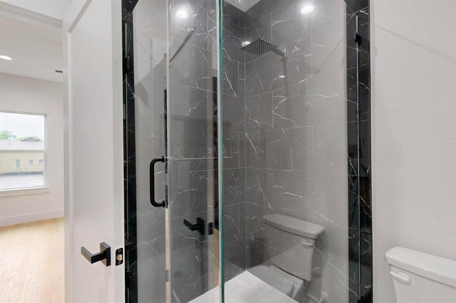 Image 20 of a home in .