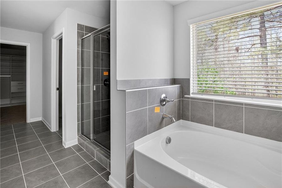 Furnished interior view inside a new home in , Atlanta (Image 16).