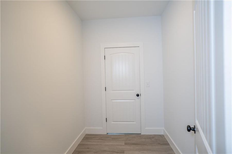 Spacious, unfurnished interior of a new home in , Hartwell (Image 18).