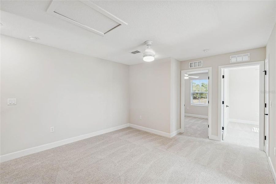 Spacious, unfurnished interior of a new home in Aspire at Canter Creek, Davenport (Image 15).