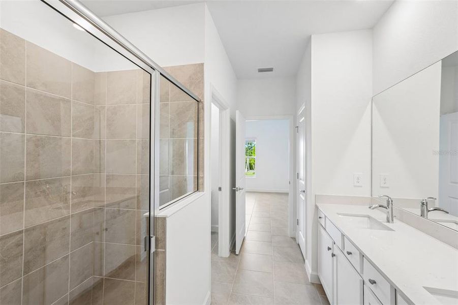 Furnished interior view inside a new home in Lennar at Turnleaf, Punta Gorda (Image 17). Furnished interior view inside a new home in Lennar at Turnleaf, Punta Gorda (Image 17).