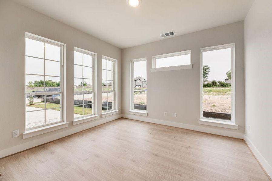 Spacious, unfurnished interior of a new home in Grand Estates of Anna, Anna (Image 18).