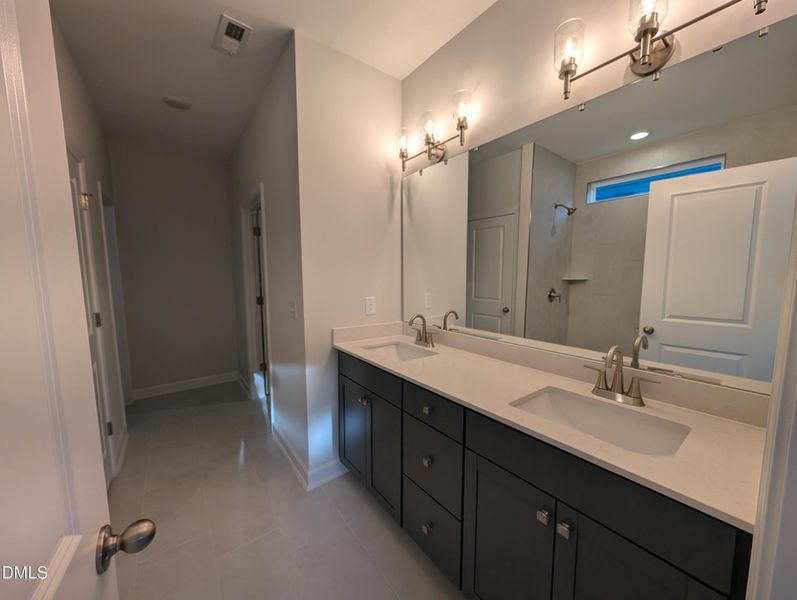 PXL_20260421_223941828.MP