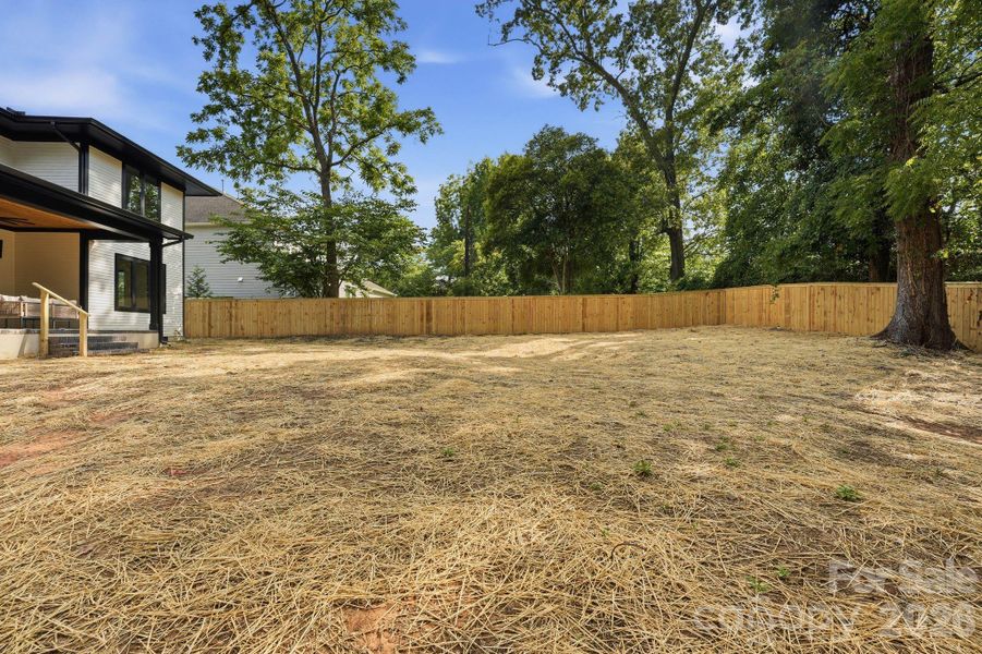 Exterior details and patio area of a home in , Charlotte (Image 3).