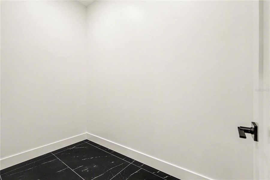 Spacious, unfurnished interior of a new home in , Seffner (Image 43).