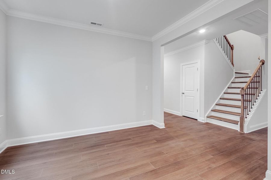 SUN_Everlee_Pic_MayflowerIII_QMI_218_Din