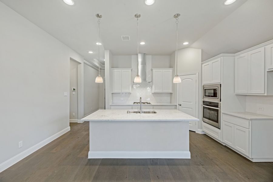 Representative furnished interior of a home built from the Rio Grande by UnionMain Homes in Elevon, Lavon (Image 12).