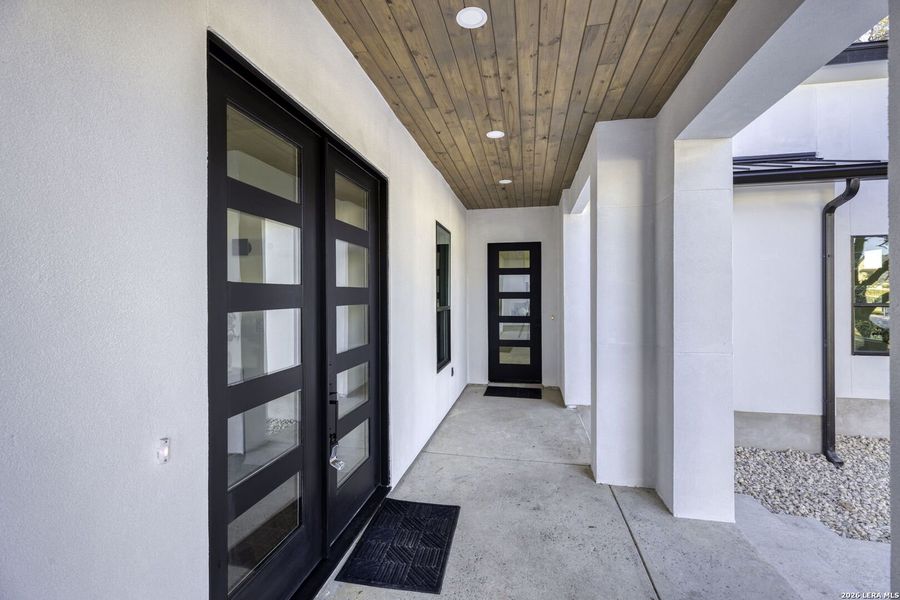 Exterior details and patio area of a home in , Bulverde (Image 28).