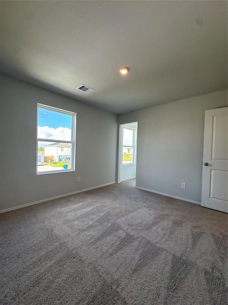 Spacious, unfurnished interior of a new home in Santa Fe, Cleveland (Image 13). Spacious, unfurnished interior of a new home in Santa Fe, Cleveland (Image 13).