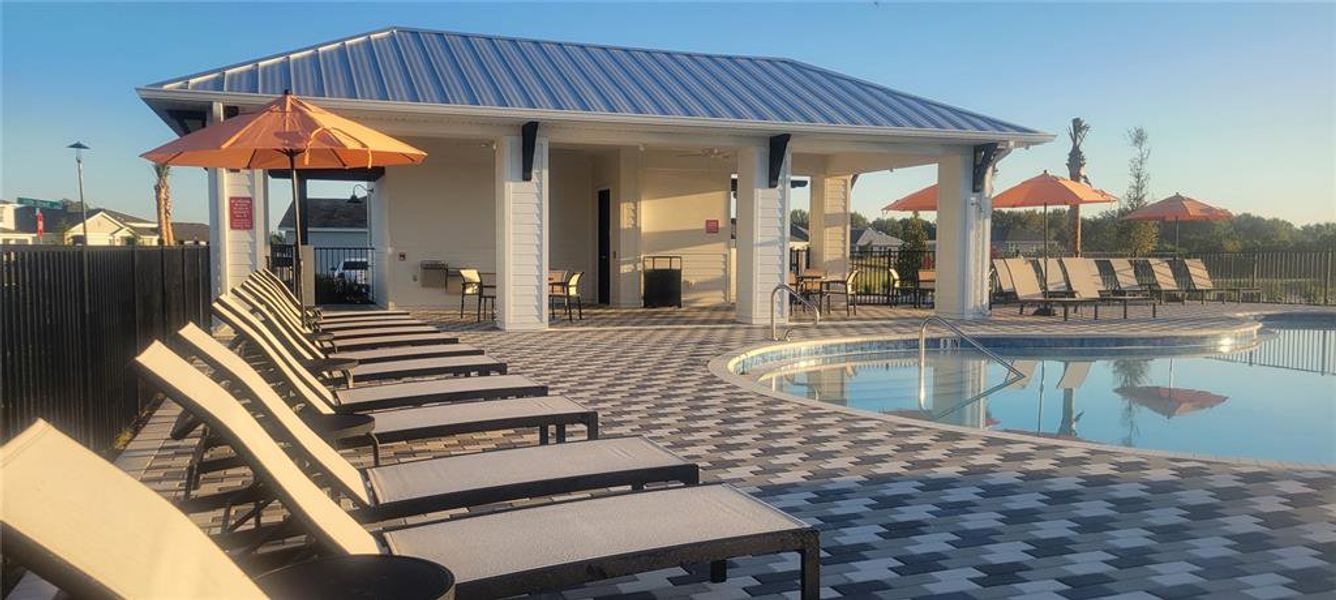 Community amenities in Mandarin Grove, Palmetto (Image 4).