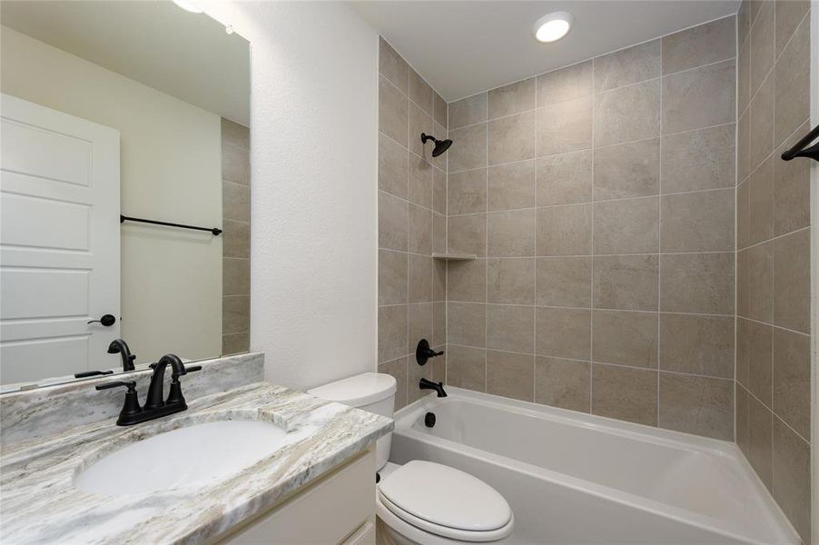 Furnished interior view inside a new home in Creekview Meadows, Pilot Point (Image 10). Furnished interior view inside a new home in Creekview Meadows, Pilot Point (Image 10).