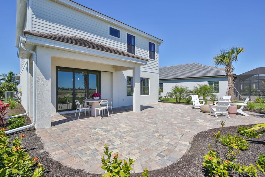 Representative exterior details of a home built from the Honor by Neal Communities in Palm Grove, Bradenton (Image 4).