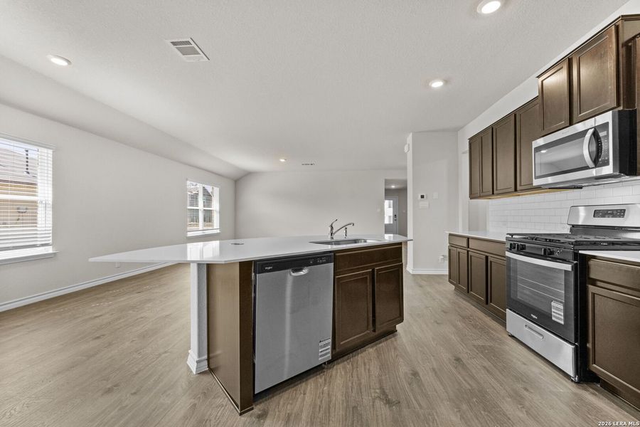 Furnished interior view inside a new home in Steele Creek, Cibolo (Image 5).