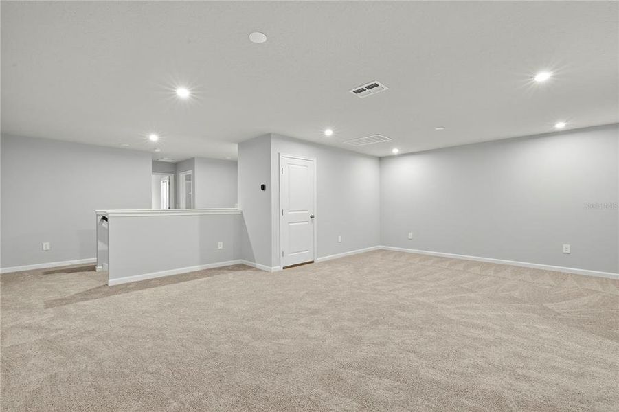 Spacious, unfurnished interior of a new home in Bloomingdale Townes, Brandon (Image 20).