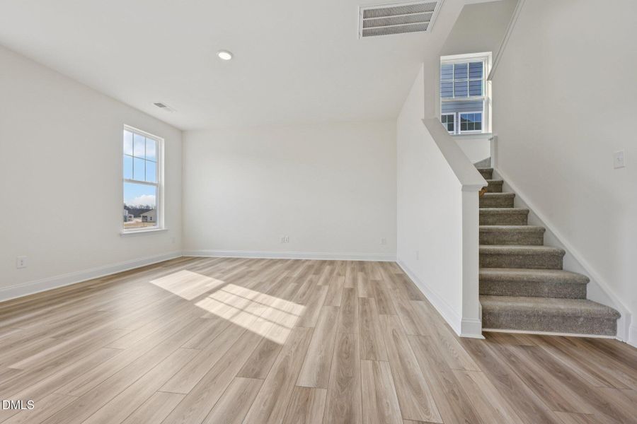 8-web-or-mls-Old Station Pointe-S0502-00