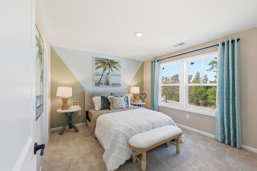 Furnished interior view inside a new home in Edgefield, Loris (Image 13).