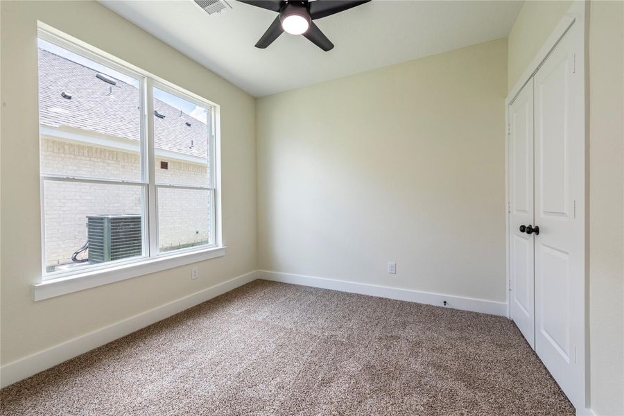 Spacious, unfurnished interior of a new home in , Santa Fe (Image 28). Spacious, unfurnished interior of a new home in , Santa Fe (Image 28).