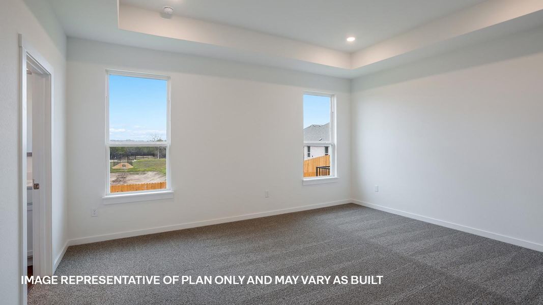 Spacious, unfurnished interior of a new home in Rosenbusch Ranch, Leander (Image 17).