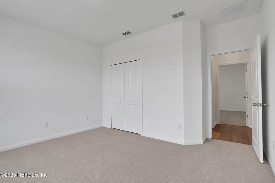 Spacious, unfurnished interior of a new home in Jennings Farm, Middleburg (Image 34). Spacious, unfurnished interior of a new home in Jennings Farm, Middleburg (Image 34).
