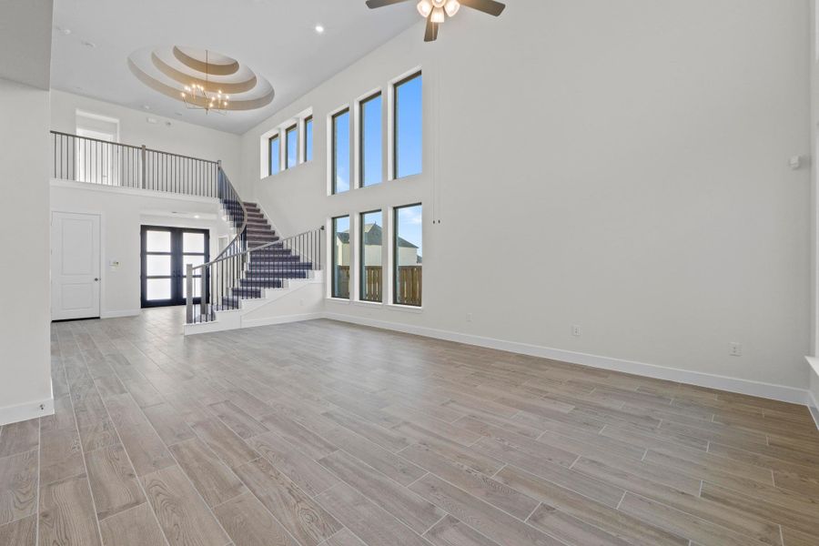 Spacious, unfurnished interior of a new home in Parmer Ranch, Georgetown (Image 23).