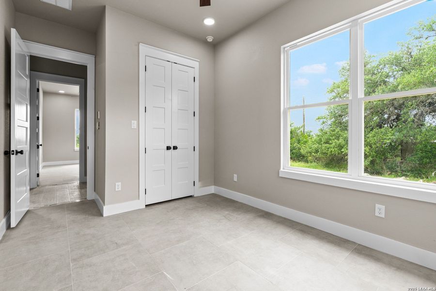 Spacious, unfurnished interior of a new home in , Spring Branch (Image 27). Spacious, unfurnished interior of a new home in , Spring Branch (Image 27).