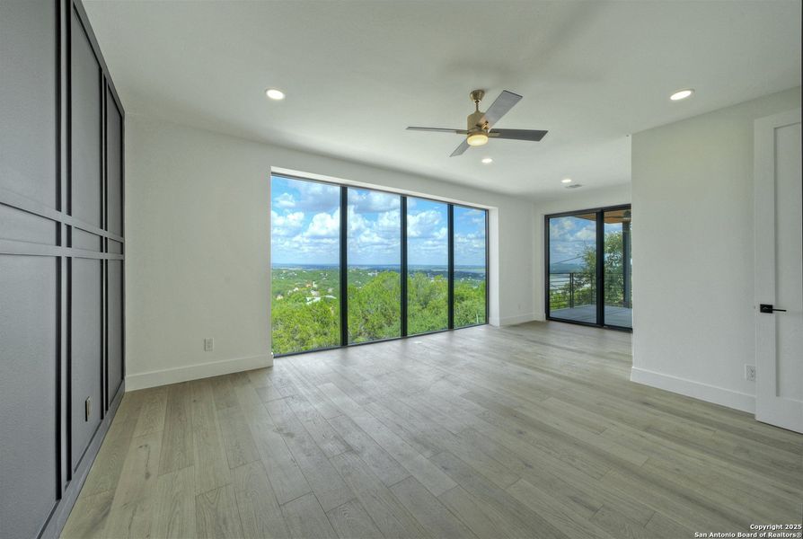 Spacious, unfurnished interior of a new home in , Canyon Lake (Image 51). Spacious, unfurnished interior of a new home in , Canyon Lake (Image 51).