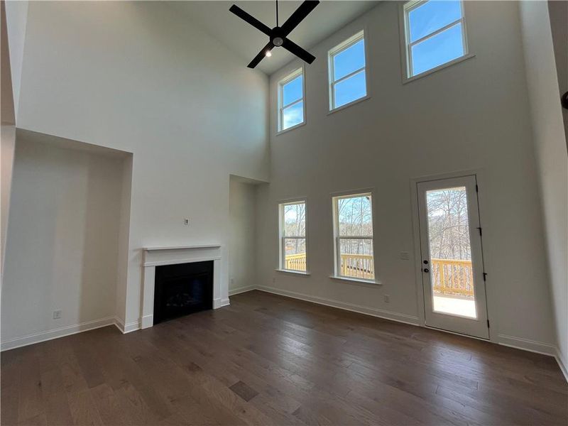Spacious, unfurnished interior of a new home in East Harbor II at Chestatee, Dawsonville (Image 30).