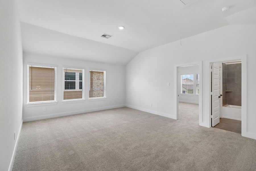 Spacious, unfurnished interior of a new home in Kingdom Heights, Rosenberg (Image 27). Spacious, unfurnished interior of a new home in Kingdom Heights, Rosenberg (Image 27).