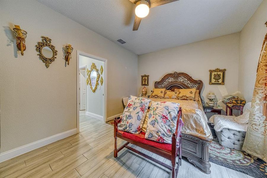 Furnished interior view inside a new home in , Poinciana (Image 15).