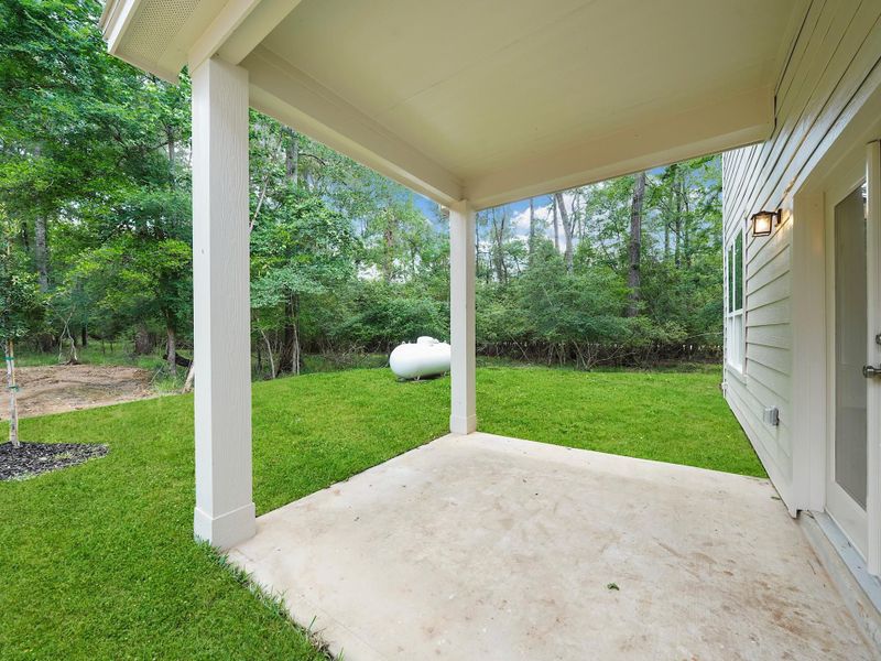 Exterior details and patio area of a home in , Houston (Image 20).