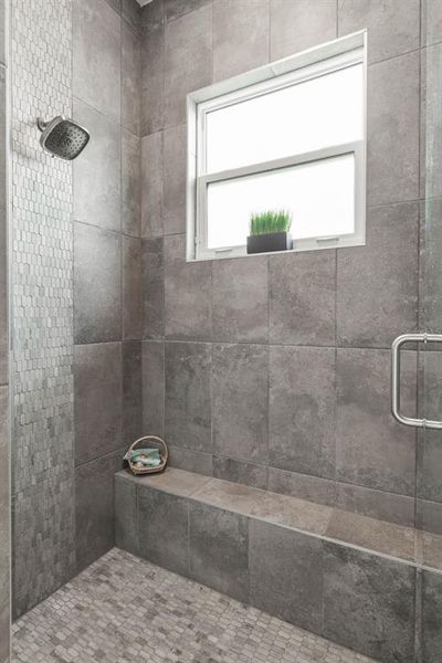 Image 53 of a home in Toscana.