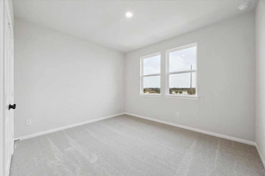 Spacious, unfurnished interior of a new home in Elyson, Katy (Image 16).
