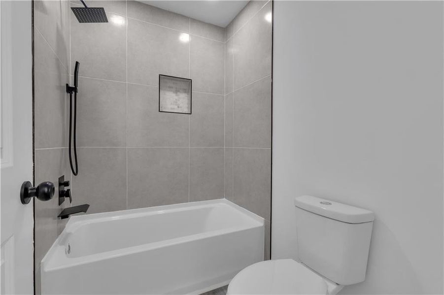 Image 52 of a home in .