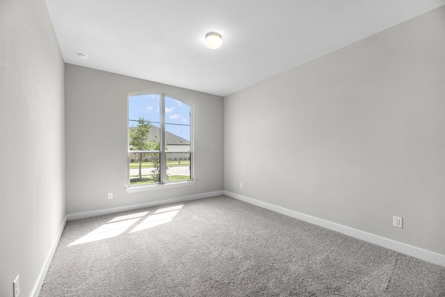 Spacious, unfurnished interior of a new home in Jordan Ranch, Katy (Image 23).