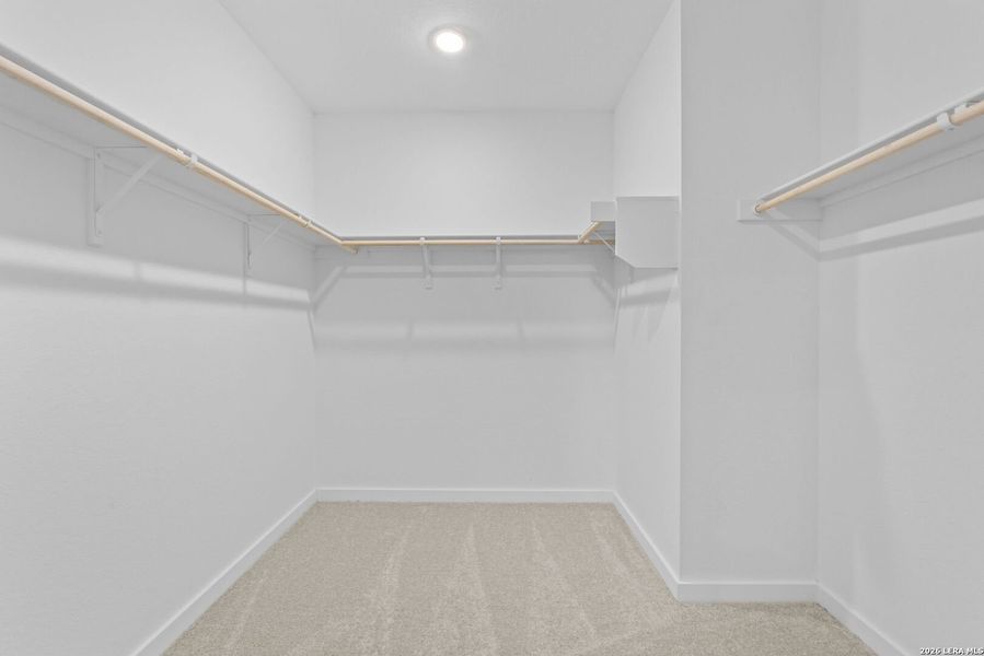 Spacious, unfurnished interior of a new home in Espada, San Antonio (Image 31).