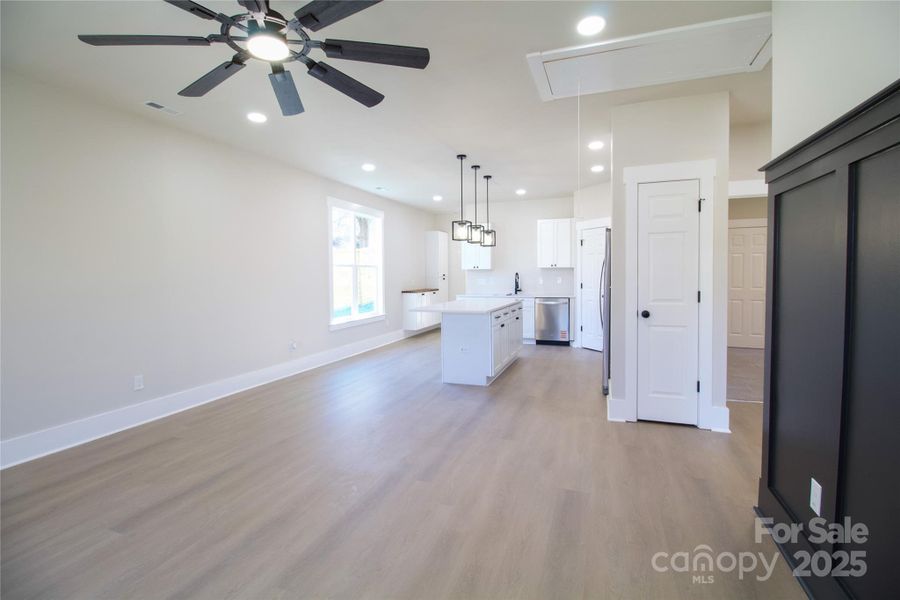 Spacious, unfurnished interior of a new home in , Kannapolis (Image 7).
