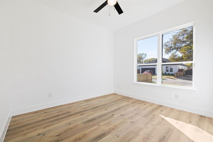 Spacious, unfurnished interior of a new home in , Dallas (Image 24).