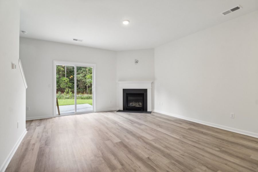 Representative unfurnished interior of a home built from the Kingston ll by Great Southern Homes in Portrait Hills, Aiken (Image 13).