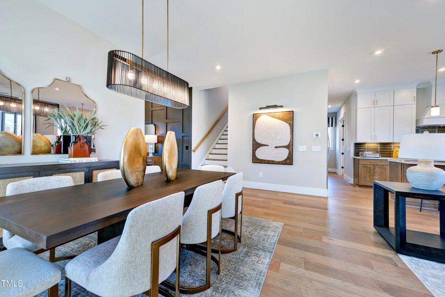 PJD5-0048-00_Horizon_Dining Room-2