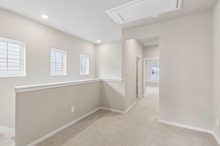 Spacious, unfurnished interior of a new home in Parkway Commons - City Series, Missouri City (Image 29).