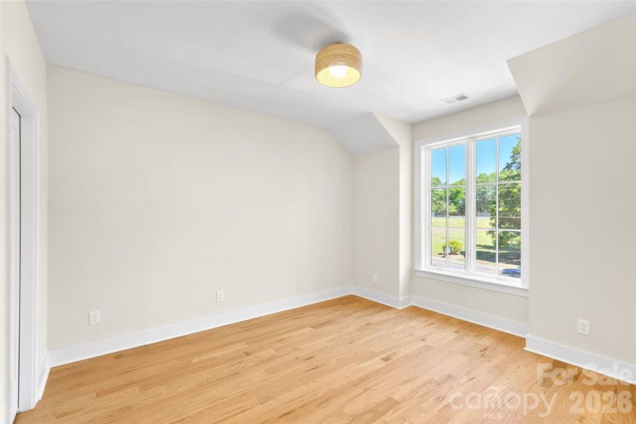 Upstairs Bedroom 2