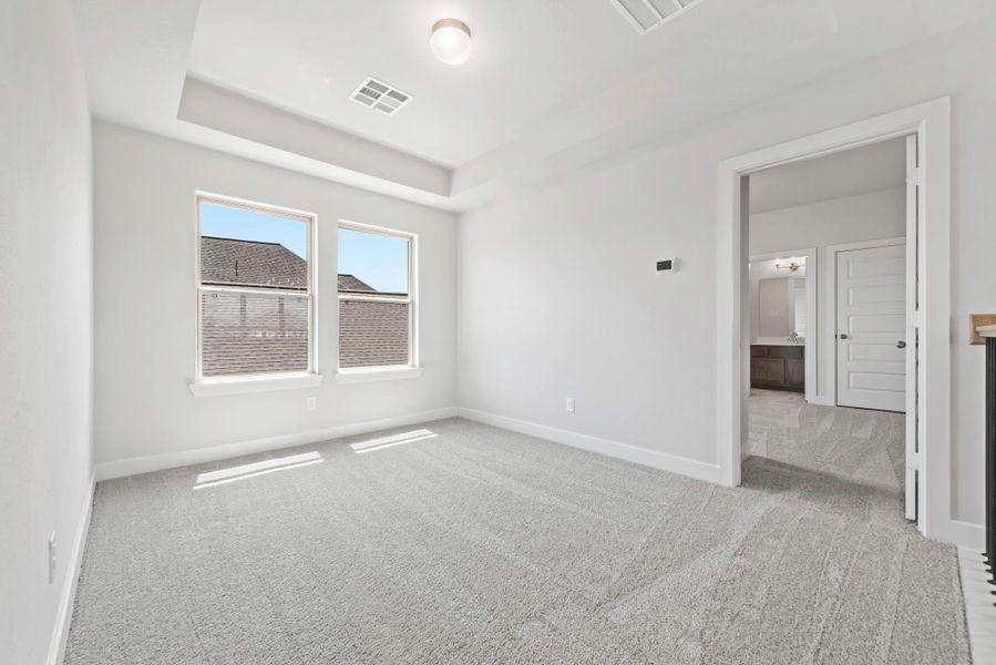 Spacious, unfurnished interior of a new home in Candela, Richmond (Image 23).